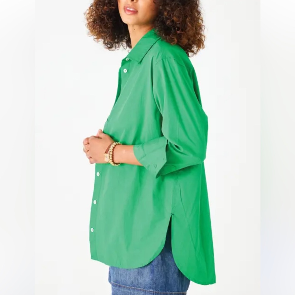NWT Thread & Supply Kelly Green button down shirt